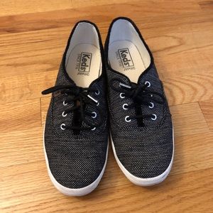 Heathered black Keds 7